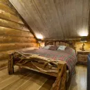 Кровать из массива можжевелового дерева