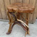 Табурет из массива можжевельника