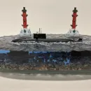 ДЭПЛ "Лада"  677 на фоне Ростральных колонн