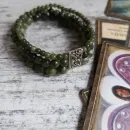 Тройной браслет из нефрита