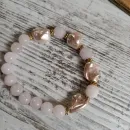 Браслет из кунцита и розового кварца с жемчугом