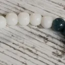 Браслет из дюмортьерита и моржовой кости с розовым кварцем