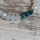 Браслет из опалита с дюмортьеритом