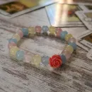 Браслет из бериллов с кораллом