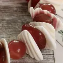 Браслет с агатом из сердолика и ракушек