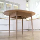 Круглый, раздвижной стол. Дубовый шпон, массив ясеня