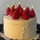 Свечи восковые букет РОМАШКИ КЛУБНИКА