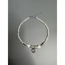 Чокер из натурального перламутра и гематита, с подвеской с бабочкой