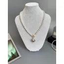 Колье из серебристого гематита с кулоном гладкий шар