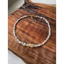 Чокер из серебряного гематита неправильной формы, с крупной золотой бусиной из мятого металла