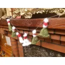 Елочная гирлянда над камином