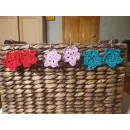 Вязанные сережки звездочки красные