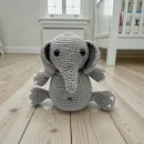 Слоненок вязаный крючком