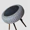 Стол из ротанга ручной работы