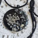 Кулон с лимонным кварцем и фенхелем