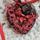 Кулон сердце с гранатом и кораллом