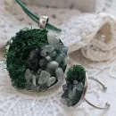 Комплект с цоизитом с рубином и нефритом