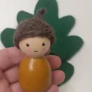 Вальдорфская куколка-гномик деревянная Желудь