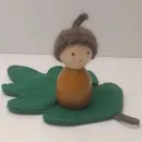 Вальдорфская куколка-гномик деревянная Желудь