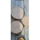 Табуреты из цельного дерева