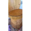 Табуреты из цельного дерева