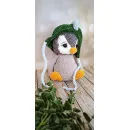 Вязаный Пингвинёнок из плюшевой пряжи ручная работа