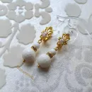 Серьги с белыми агатами "Прелесть"