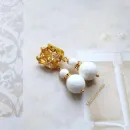 Серьги с белыми агатами "Прелесть"