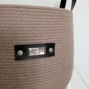 Корзина для хранения с черными ручками