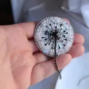 Брошь Одуванчик белый с чёрной серединкой