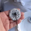Брошь Одуванчик белый с чёрной серединкой