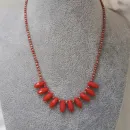 Комплект из бисера с кораллом