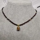 Комплект: бусы из натурального граненого граната и подвески с гранатом под золото, серьги с гранатом