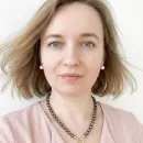 Колье из шоколадного жемчуга майорка, подвеска лист пальмы позолота.