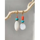 Асимметричные серьги «Тенерифе» из турквенита, коралла и белого перламутра