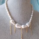 Бусы из натурального речного жемчуга и жемчужин майорка и серьги к ним