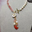 Комплект: колье, браслет и серьги из натурального речного жемчуга и кварца с подвесками