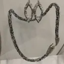 Жгут "Стильная змейка" и серьги листики ручной работы.