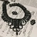 Колье "Чёрный лебедь" и серьги ручной работы.