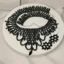 Колье "Чёрный лебедь" и серьги ручной работы.