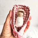 крошка в ладошке ручная работа