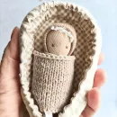 крошка в ладошке ручная работа