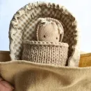 крошка в ладошке ручная работа