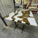 Столешница река из массива дуба с эпоксидной смолой