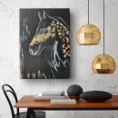 Картина лошадь черная с золотом