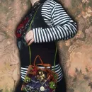 Кастомная сумка с золотой подвеской