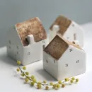 Домик интерьерная статуэтка