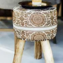 Табурет, пуф