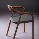 Стул из массива, деревянный