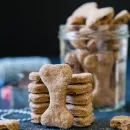 Лакомства для собак, кошек